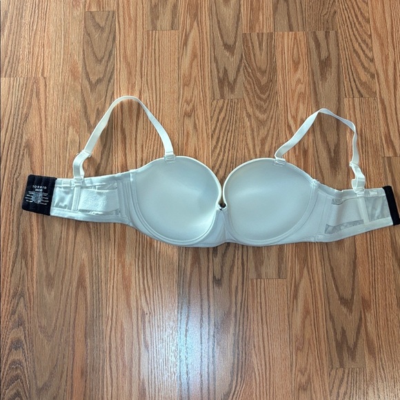 Torrid Push -Up convertible Bra, black white 36DD - Picture 4 of 6
